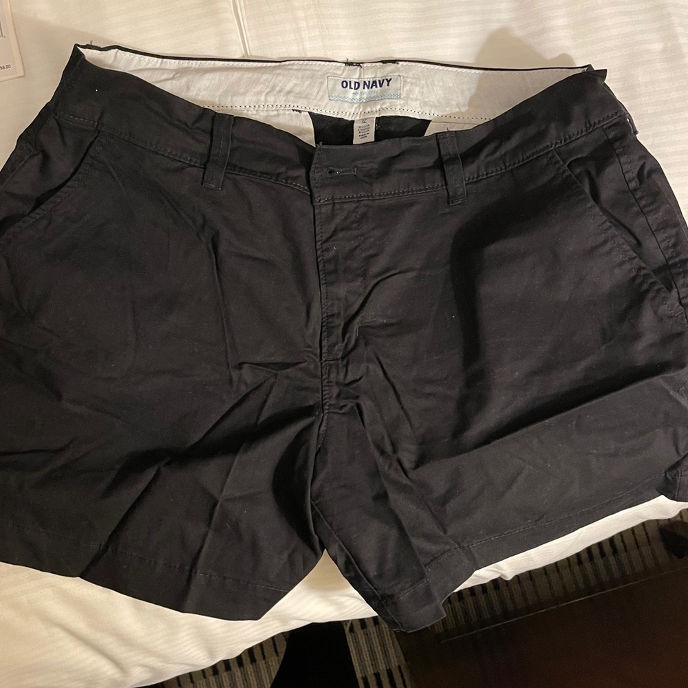 Old navy black shorts